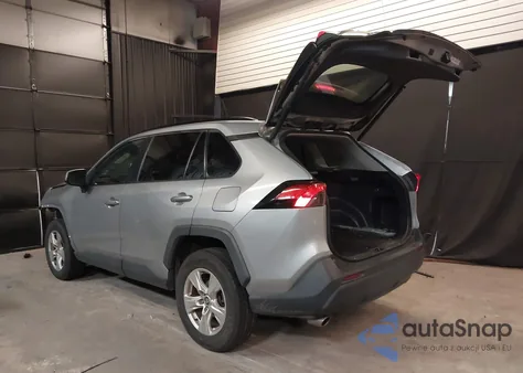 2020 Toyota Rav4 Xle z USA, uszkodzony, nr VIN 2T3P1RFV1LW125253